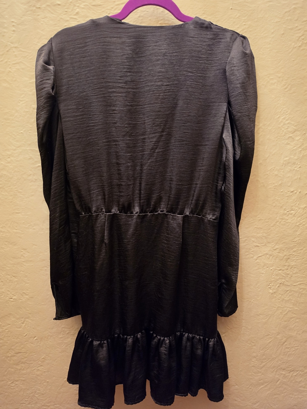Steve Madden Black Satin Faux Wrap Ruched Mini Dress Ruffle Hem L - Picture 11 of 14
